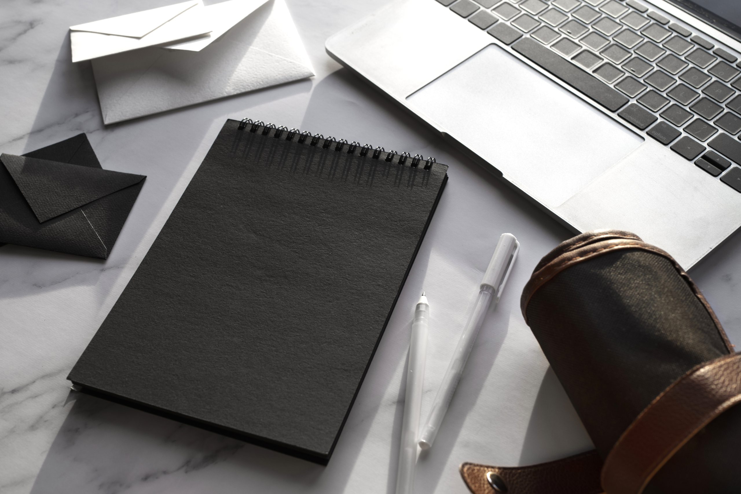 illustrators-tools-arrangement-still-life